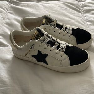 Vintage Havana star sneakers